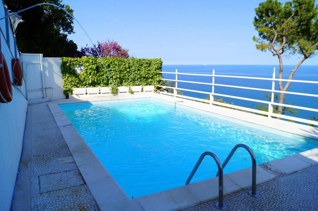 Bed and Breakfast Sea View Sirolo Di Amedeo Exterior foto